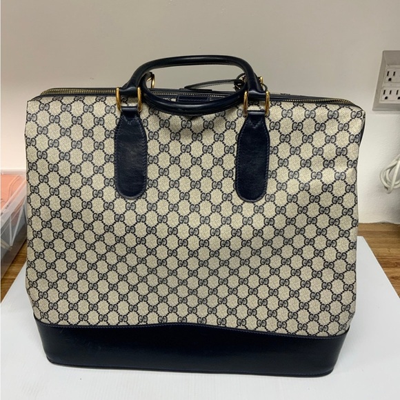 Authentic Gucci GG Vintage travel handbag PVC leather. - Picture 2 of 9